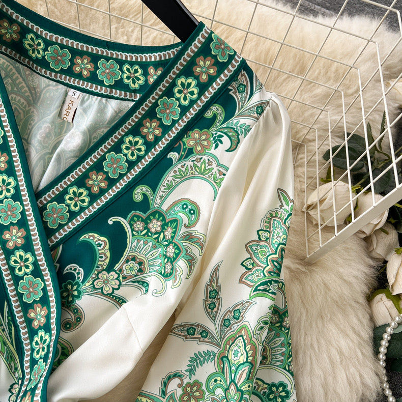 Spanish spring dress with belt 