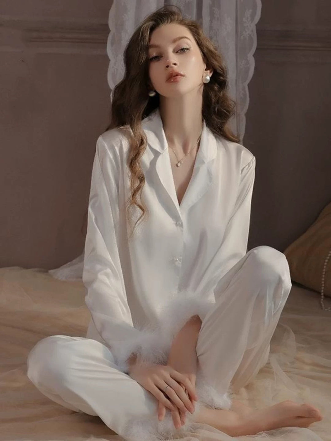 طقم بجامة حريرية ⁩⁩⁩⁩⁩⁩⁩⁩⁩⁩⁩⁩⁩