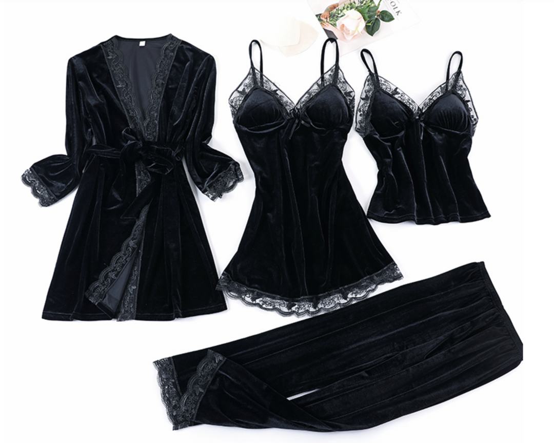 <transcy>Soft suede set</transcy>